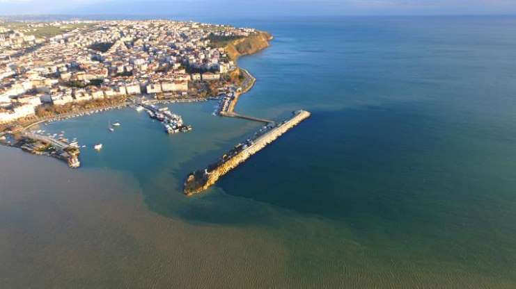 Aşırı sağanak, Marmara Denizinin renginin değişmesine neden oldu - 1
