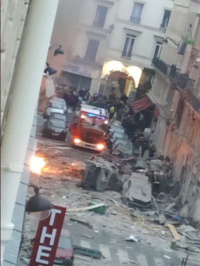 Paris'teki patlama sonrası binalar harabeye döndü - 2