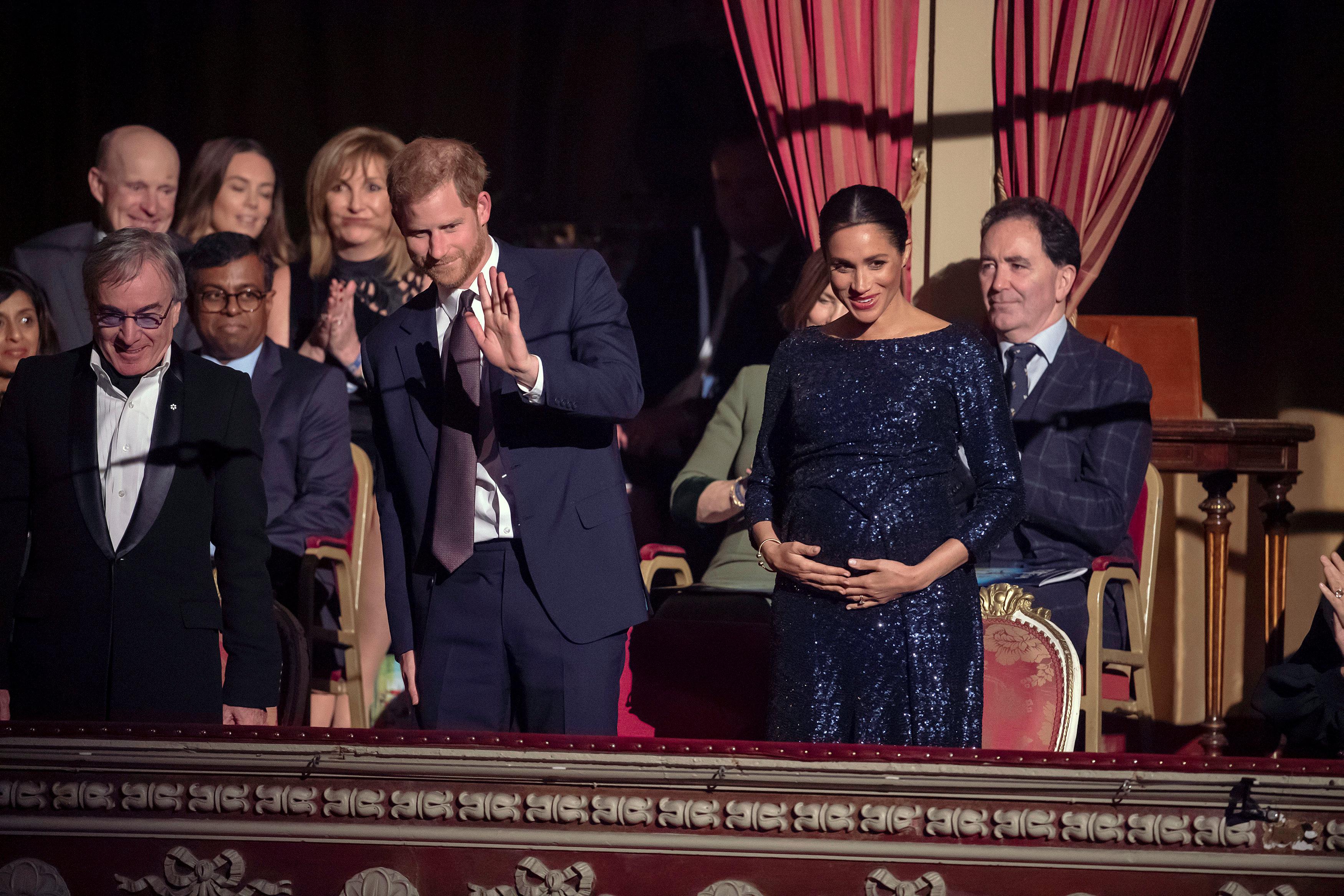 Prens Harry'nin tavırları olay oldu - 4