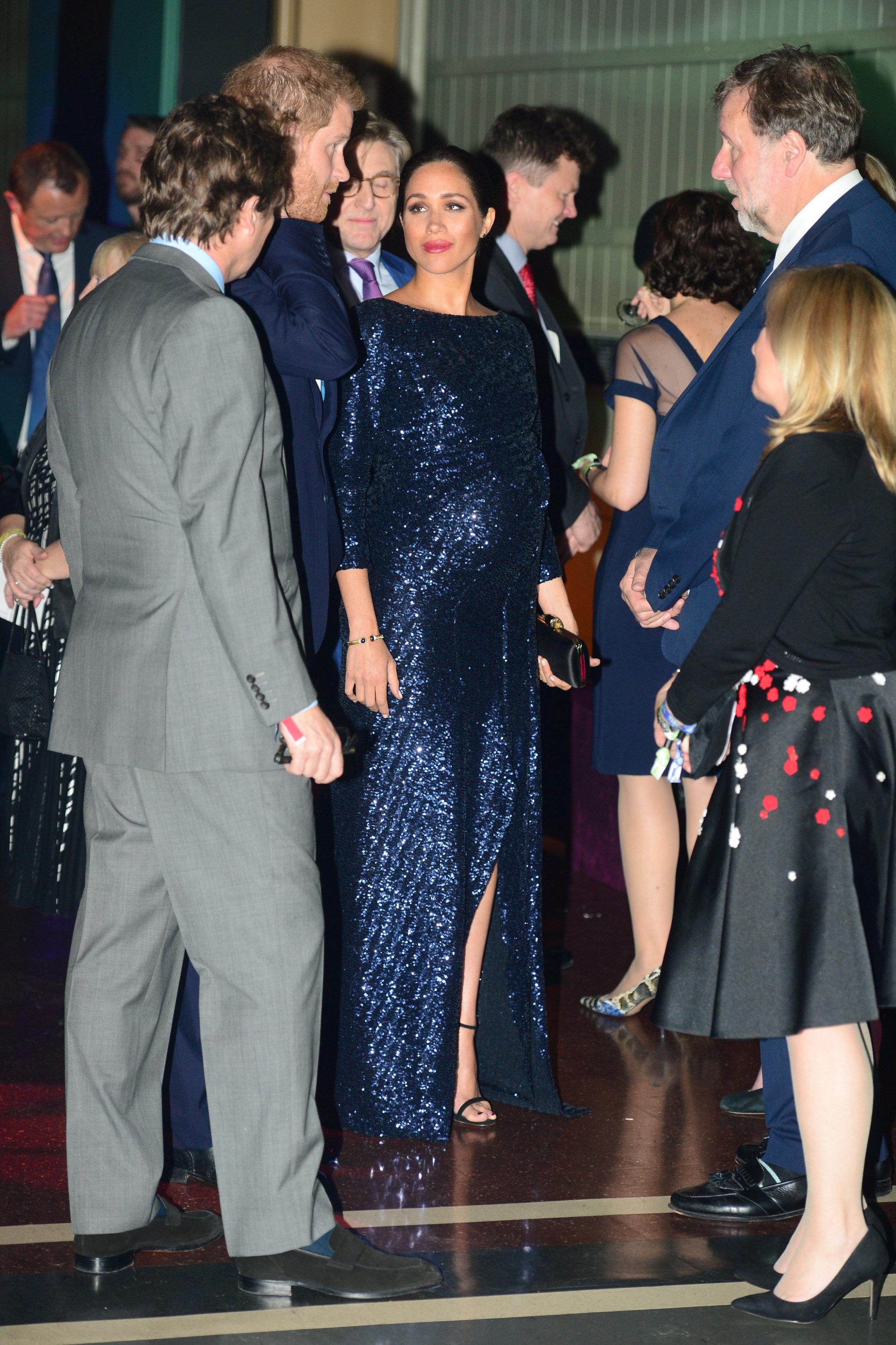 Prens Harry'nin tavırları olay oldu - 8