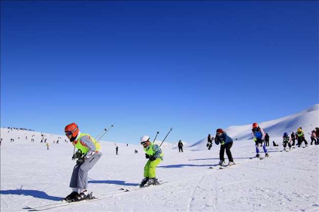 Yarıyıl tatilinde doğunun gözde kayak merkezi Hesarek - 5