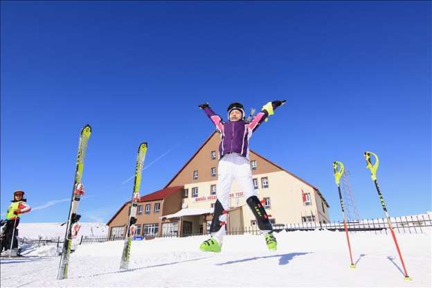 Yarıyıl tatilinde doğunun gözde kayak merkezi Hesarek - 13