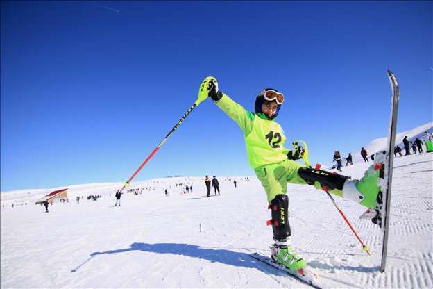 Yarıyıl tatilinde doğunun gözde kayak merkezi Hesarek - 15