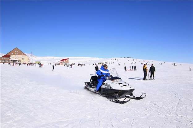 Yarıyıl tatilinde doğunun gözde kayak merkezi Hesarek - 16