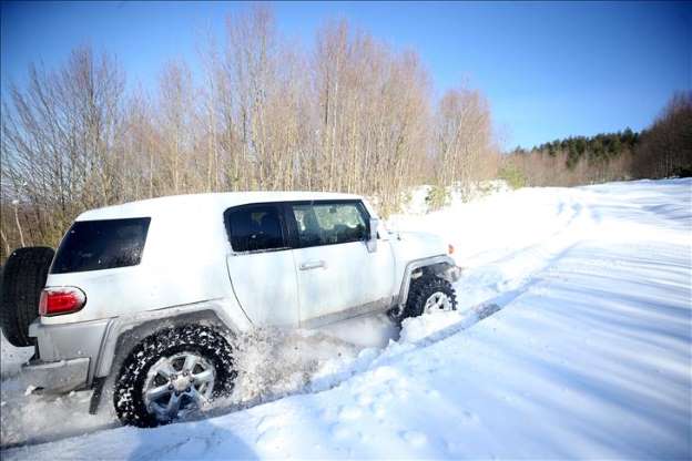 Düzce'de kar safari'si yapan insanlar heyecanlı dakikalar yaşadı - 6