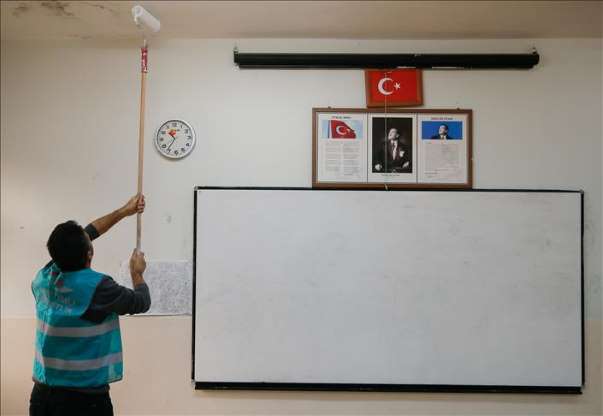 Denetimli serbestlik yükümlüsü mahkumlar okulları yeniliyor - 21