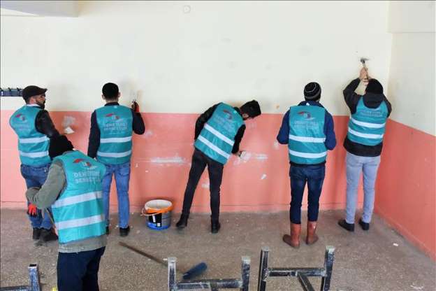 Denetimli serbestlik yükümlüsü mahkumlar okulları yeniliyor - 24