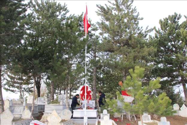 Afrin şehidinin vasiyetini babası yerine getirdi - 1