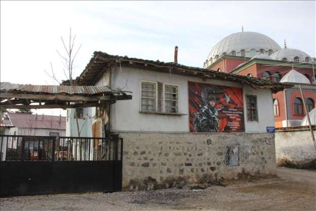 Afrin şehidinin vasiyetini babası yerine getirdi - 5