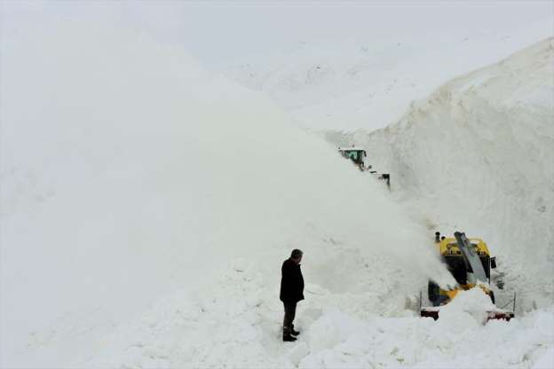 Doğu'da kar kalınlığı 10 metreyi buldu - 6