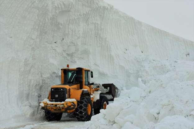 Doğu'da kar kalınlığı 10 metreyi buldu - 10