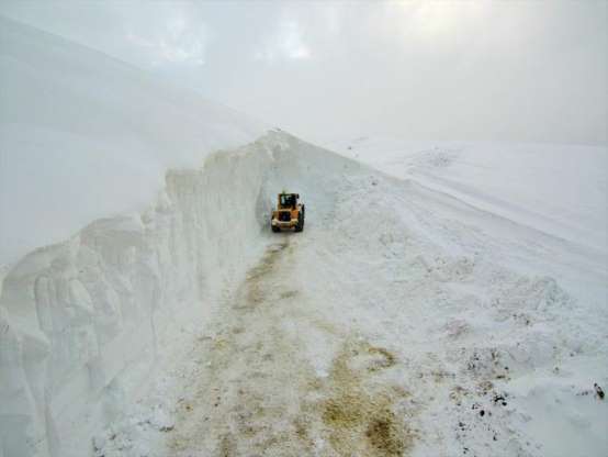 Doğu'da kar kalınlığı 10 metreyi buldu - 12