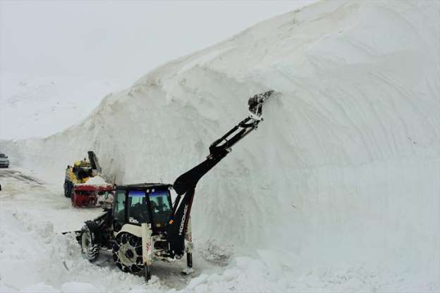 Doğu'da kar kalınlığı 10 metreyi buldu - 13