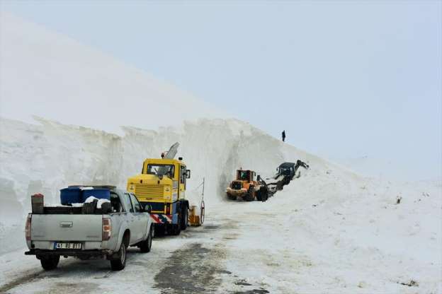 Doğu'da kar kalınlığı 10 metreyi buldu - 14