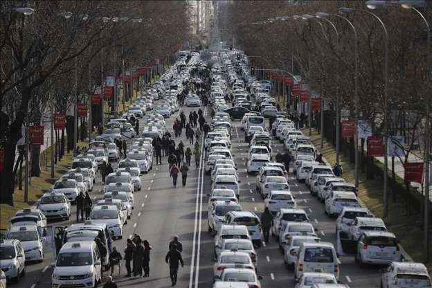 İspanya'da taksiciler süresiz grev başlattı - 12