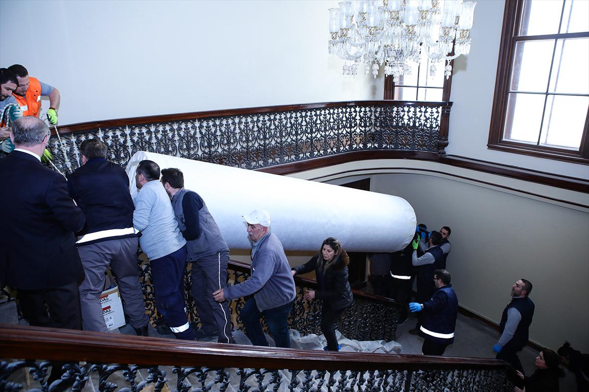 Türkiye'nin en büyük tablosu yeni yerine taşındı - 1