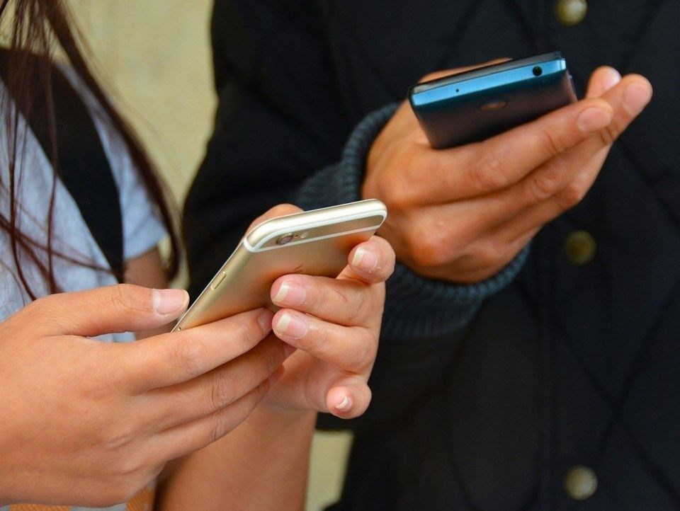 İnternet'te en çok zaman harcayan ülkelerin listesi açıklandı. Listede Türkiye'de var. - 5