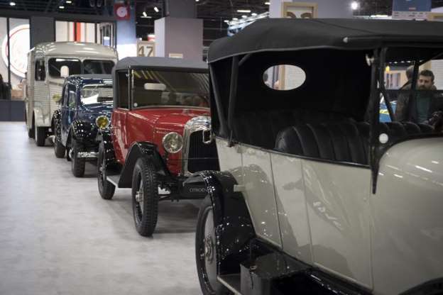 Fransa'daki klasik araç müzayedesinden nostaljik görüntüler - 16