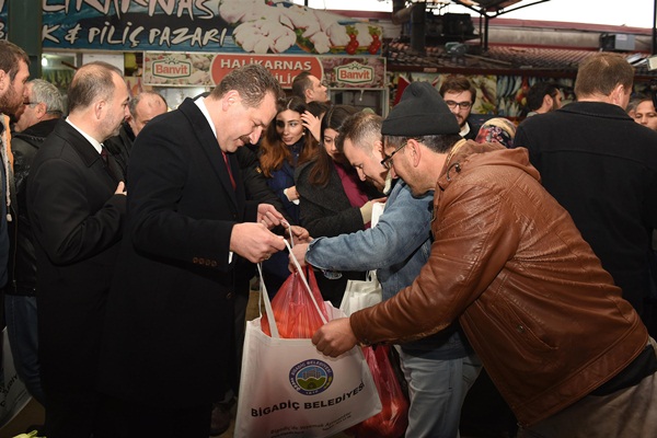 Bigadiç, Yılmaz'ı neferimiz, aslanımız diye bağrına bastı - 868