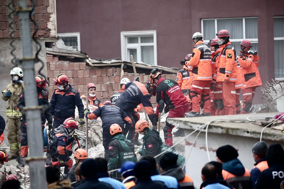 Çöken binadan çıkarılanların kimlikleri açıklandı - 2