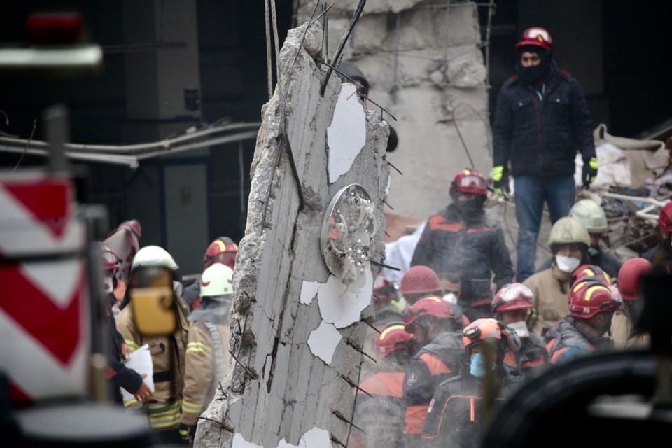 Çöken binadan çıkarılanların kimlikleri açıklandı - 5