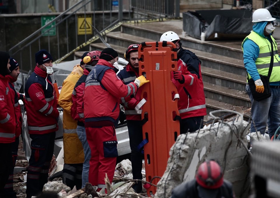 Çöken binadan çıkarılanların kimlikleri açıklandı - 15