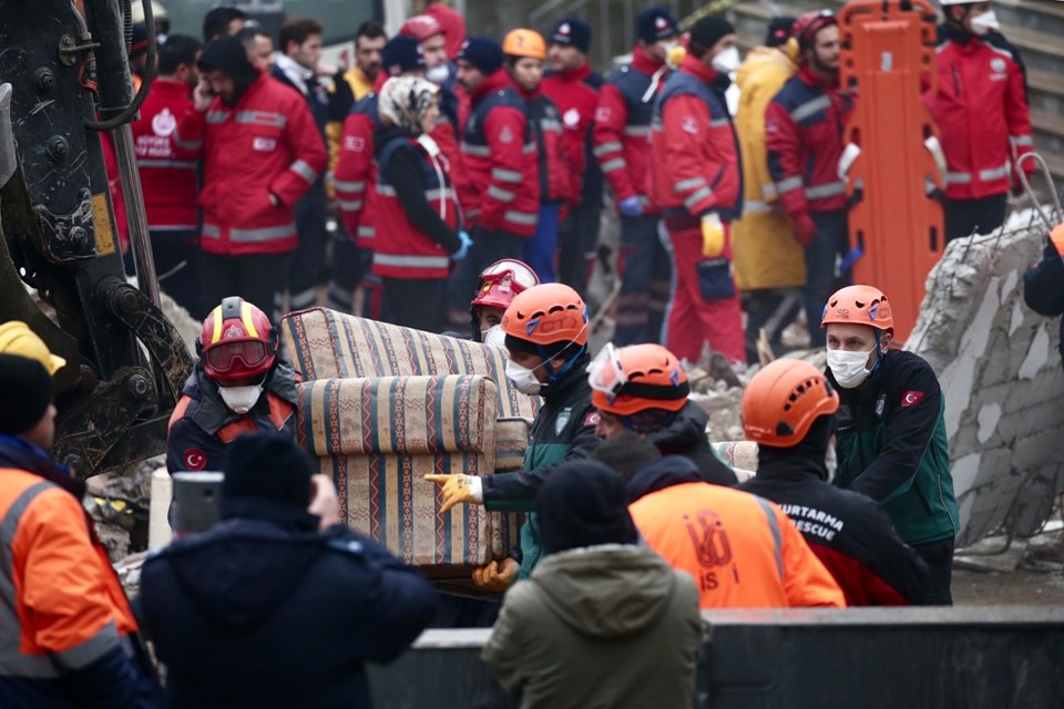 Çöken binadan çıkarılanların kimlikleri açıklandı - 17