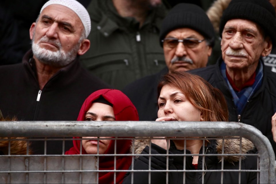 Çöken binadan çıkarılanların kimlikleri açıklandı - 18