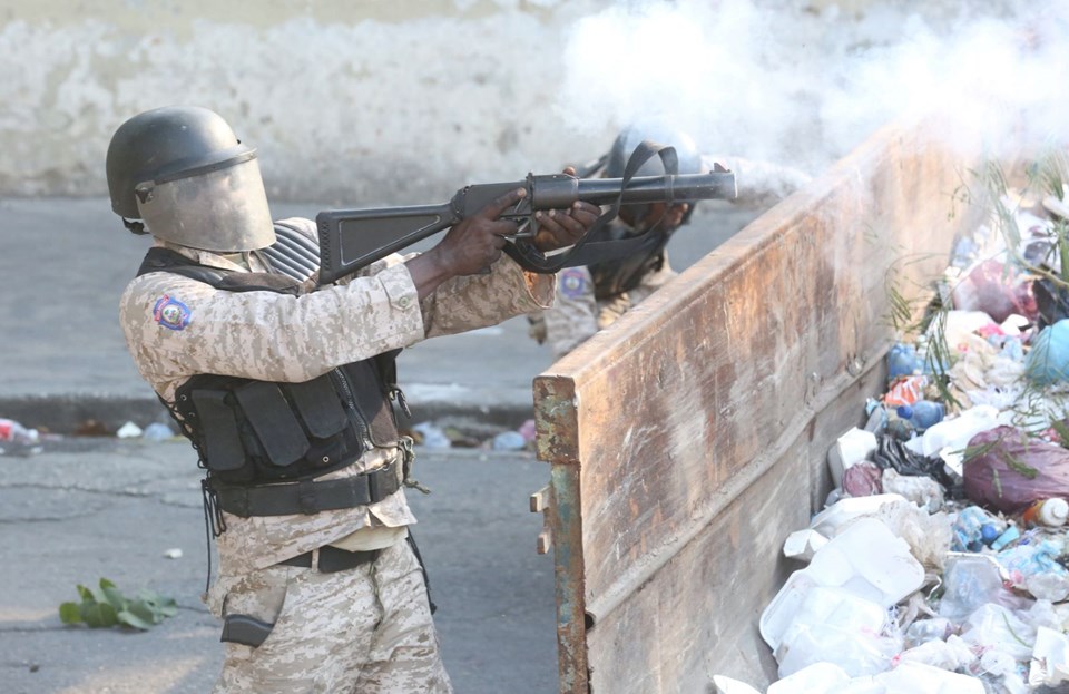 Haiti'de protestoculara sert müdahale: 4 ölü - 11