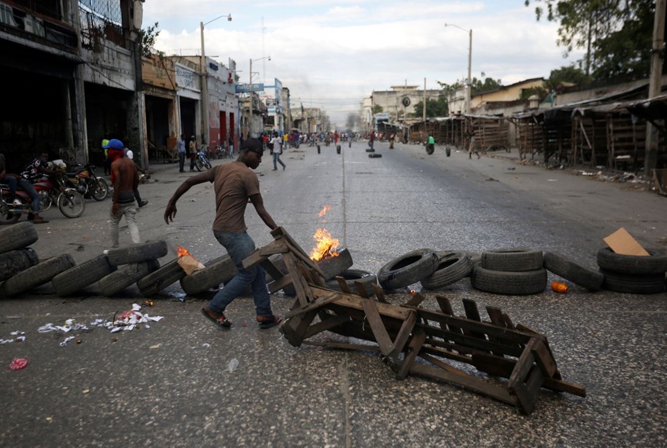 Haiti'de protestoculara sert müdahale: 4 ölü - 22