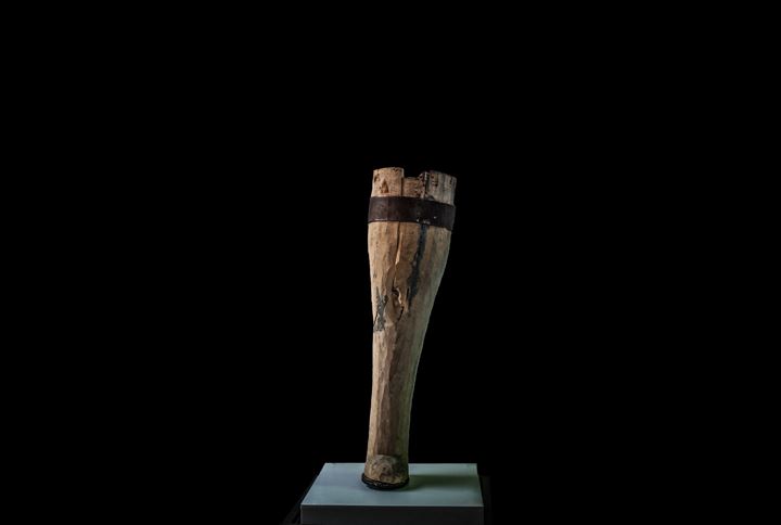 Mayın basan mağdurların protez bacakları sergileniyor - 1