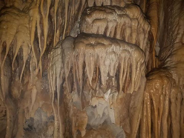 Dağcılar Hakkari'de damlataş mağarası keşfetti. - 2