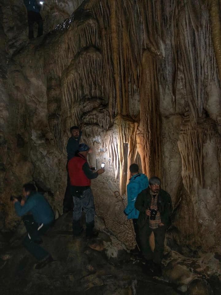 Dağcılar Hakkari'de damlataş mağarası keşfetti. - 21