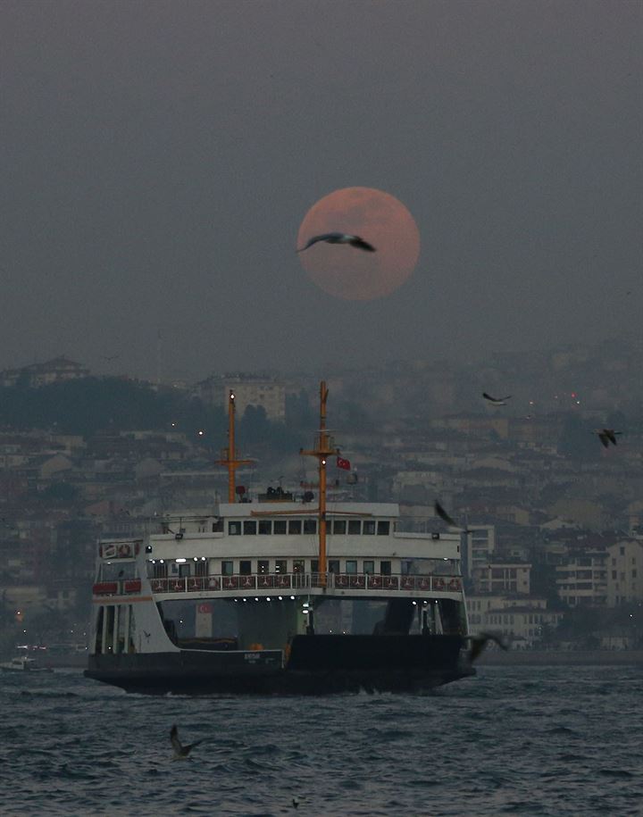 Yılın ilk 'Süper Ayı' görüntülendi - 8