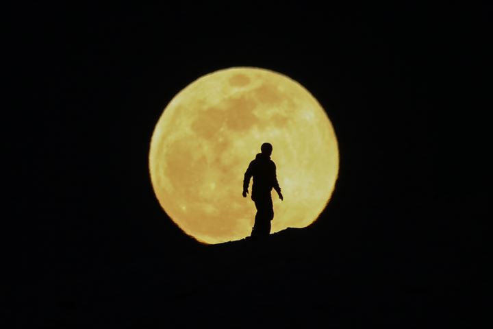 Yılın ilk 'Süper Ayı' görüntülendi - 23