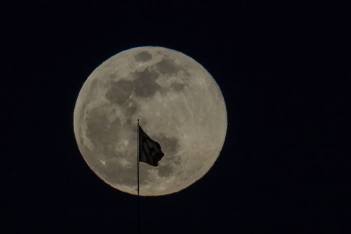 Yılın ilk 'Süper Ayı' görüntülendi - 27