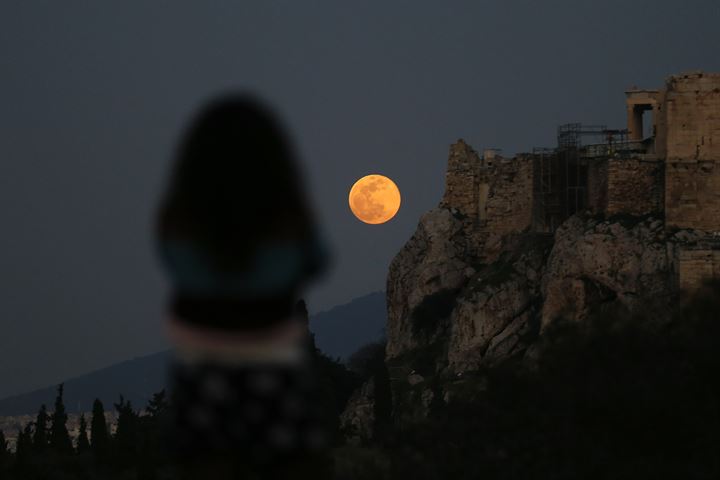 Yılın ilk 'Süper Ayı' görüntülendi - 31