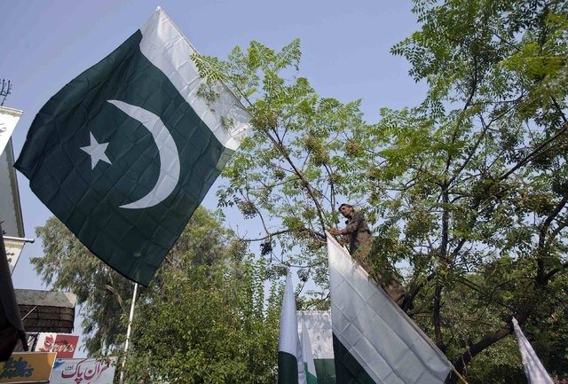 Benzinin ülkelere göre fiyatı - 53