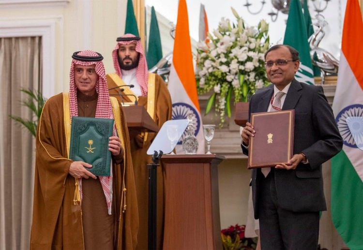 Dünya, bu sıra dışı karşılaşmayı konuşuyor - 30