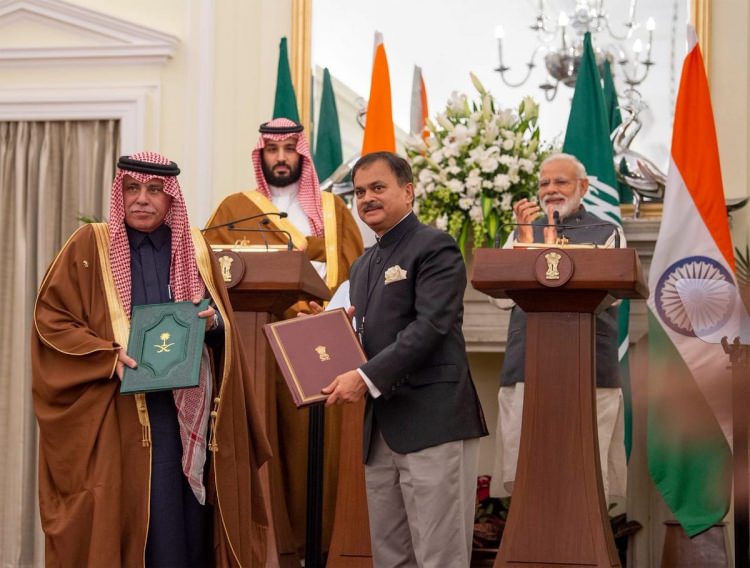 Dünya, bu sıra dışı karşılaşmayı konuşuyor - 31