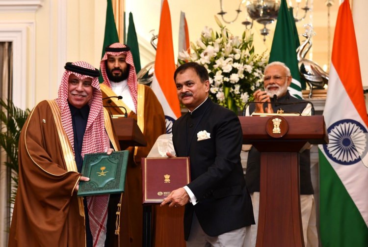 Dünya, bu sıra dışı karşılaşmayı konuşuyor - 37