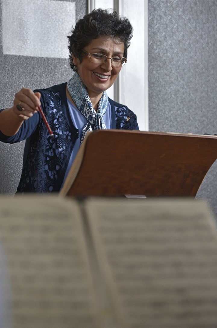 Türk mûsıkî tarihini aydınlatmak için 40 yıl emek verdi - 1