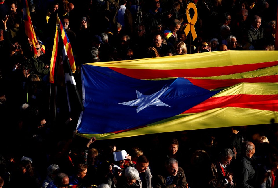 Katalonya'da liderler için büyük gösteri - 8