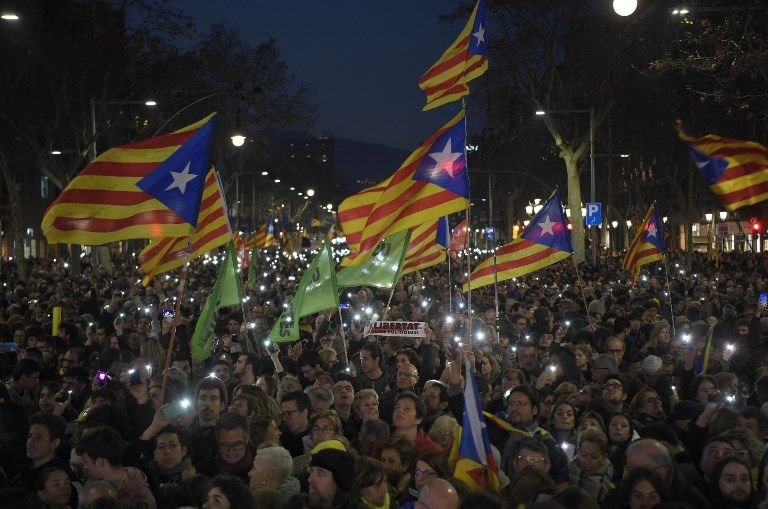 Katalonya'da liderler için büyük gösteri - 13