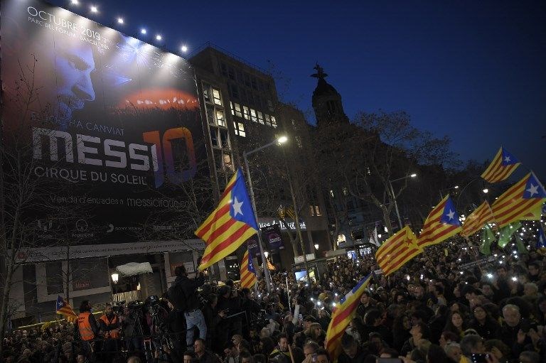 Katalonya'da liderler için büyük gösteri - 15