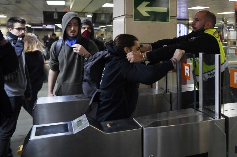 Katalonya'da liderler için büyük gösteri - 16