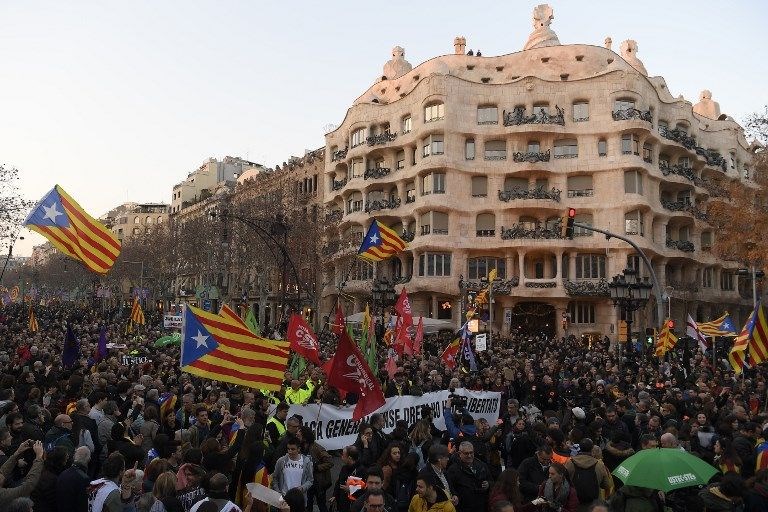 Katalonya'da liderler için büyük gösteri - 23