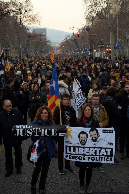 Katalonya'da liderler için büyük gösteri - 25