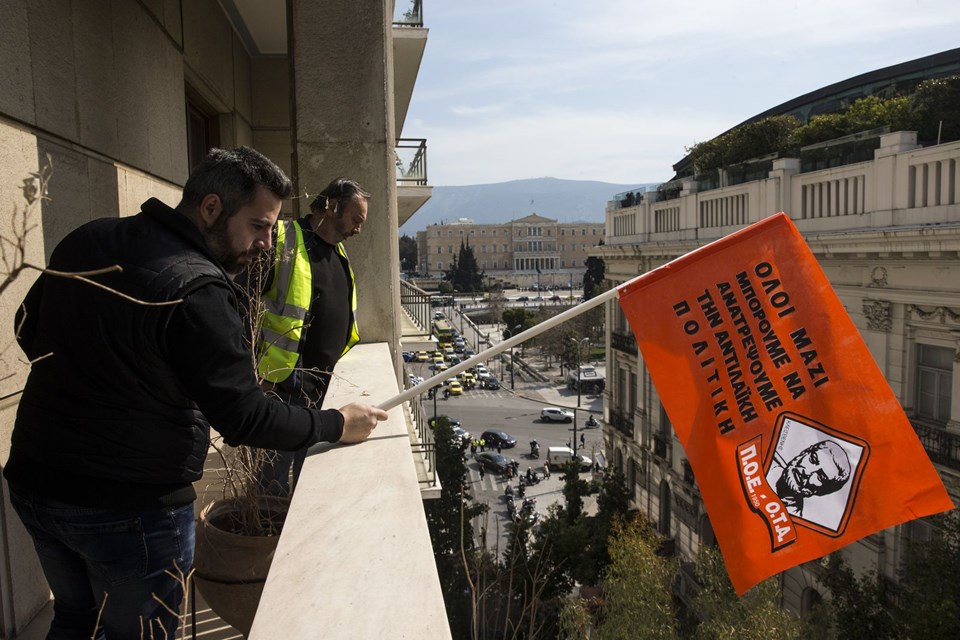 Göstericiler parlamentoyu bastı - 13