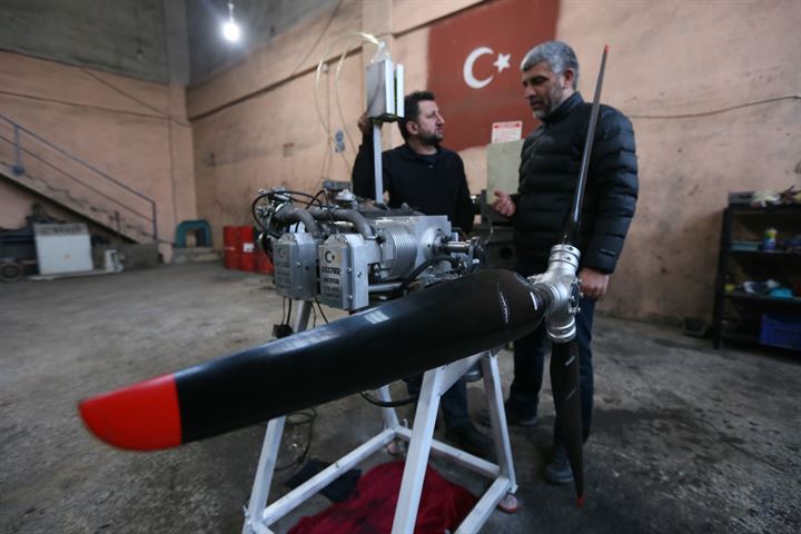 Samsunda makine ustası uçak motoru yaptı - 7